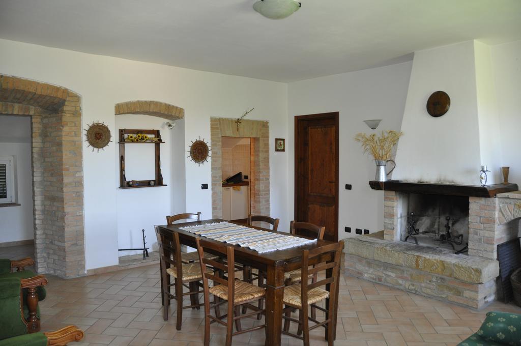 Fattoria Di Rigone Villa Coltavolino Værelse billede
